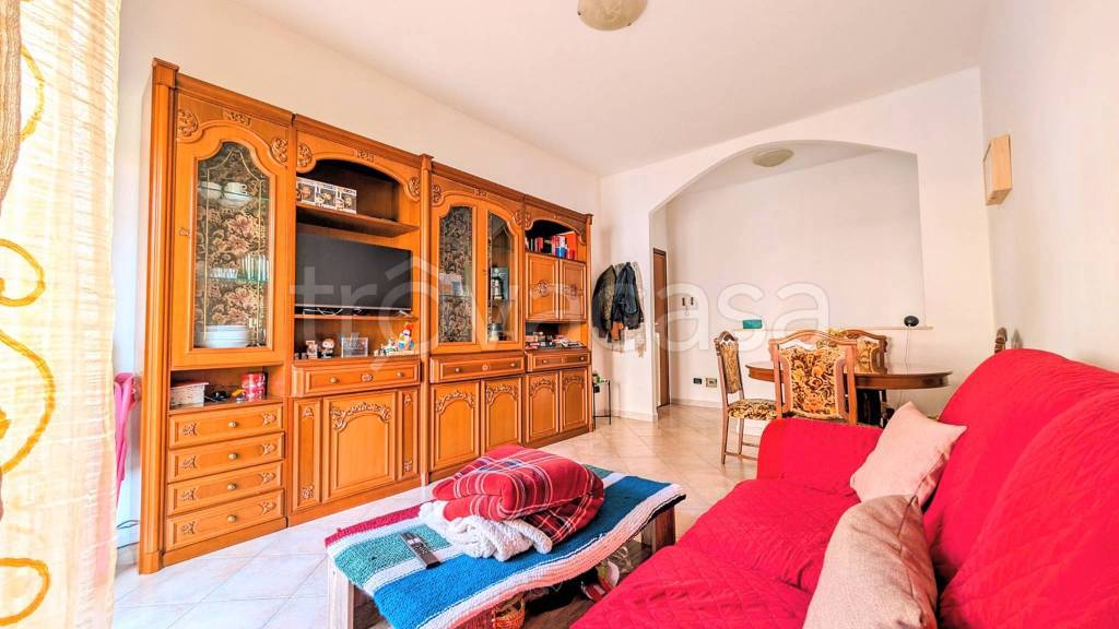 appartamento in vendita a Pavia in zona Vallone