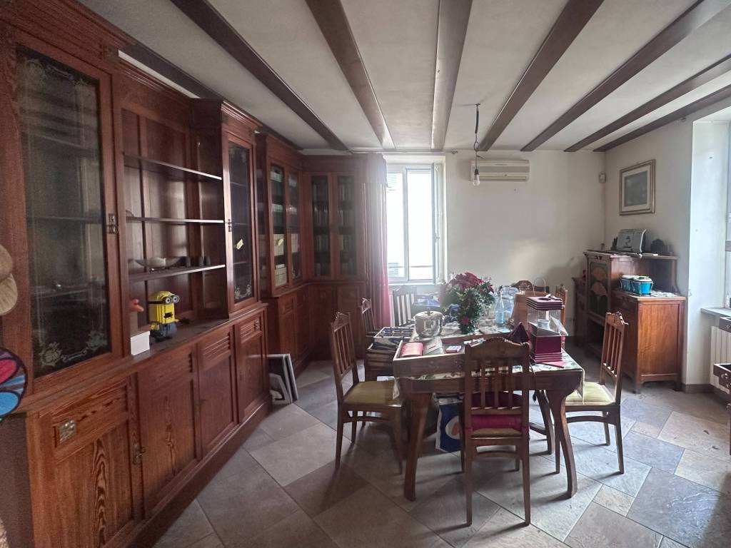 appartamento in vendita a Pavia in zona Centro Città