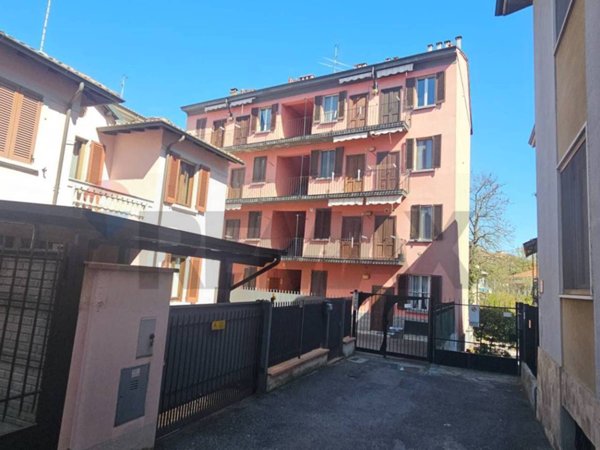 appartamento in vendita a Pavia in zona Stazione