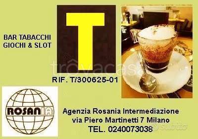 negozio in vendita a Pavia in zona Centro Città