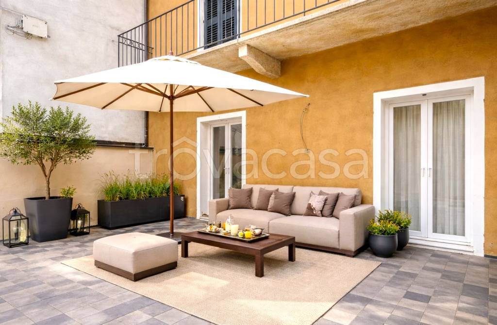 appartamento in vendita a Pavia in zona Centro Città