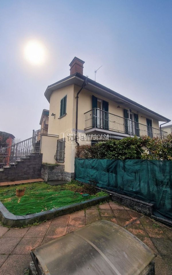 appartamento in vendita a Pavia in zona Centro Città