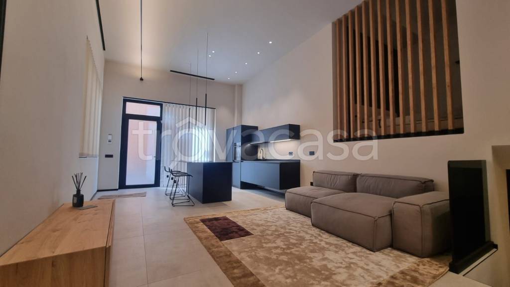 appartamento in vendita a Pavia in zona Centro Città