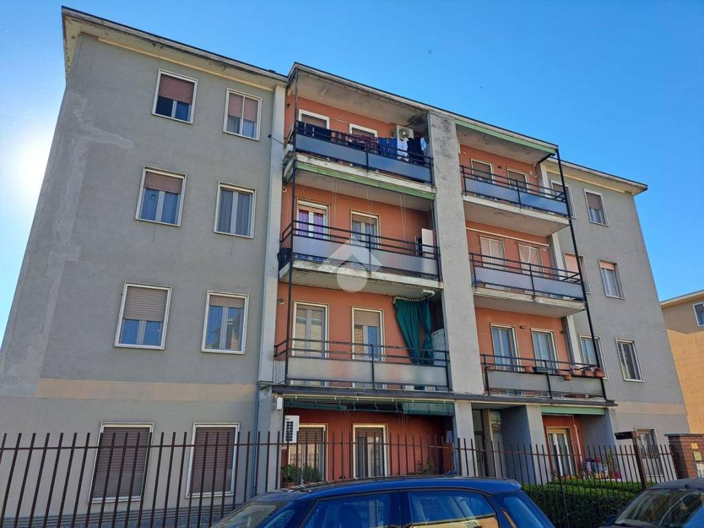 appartamento in vendita a Pavia in zona San Pietro