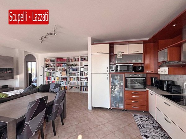 appartamento in vendita a Pavia in zona Policlinico