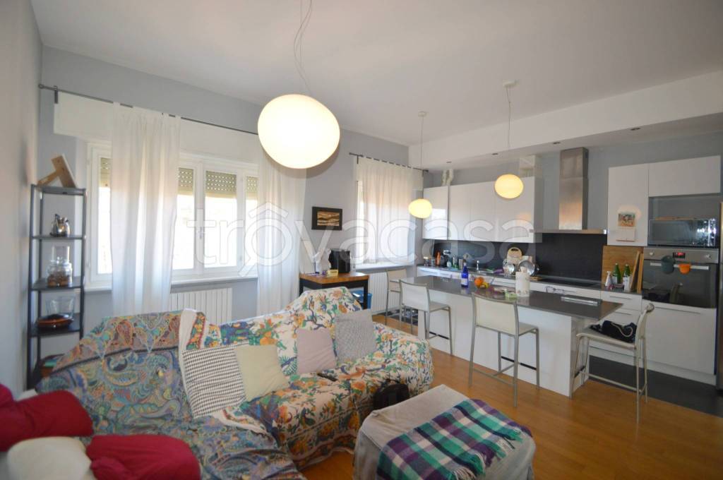 appartamento in vendita a Pavia in zona Policlinico