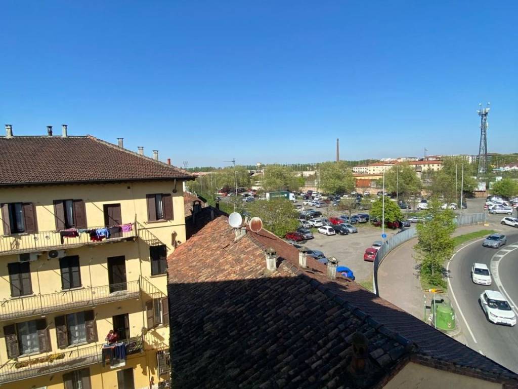 appartamento in vendita a Pavia in zona Centro Città