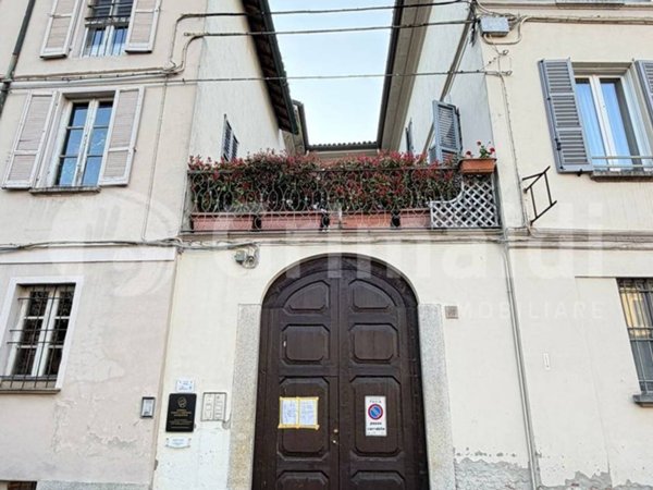 appartamento in vendita a Pavia in zona Centro Città