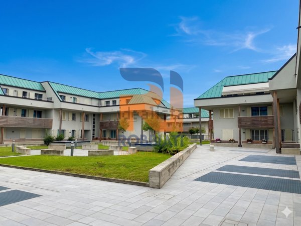 appartamento in vendita a Pavia in zona Stazione