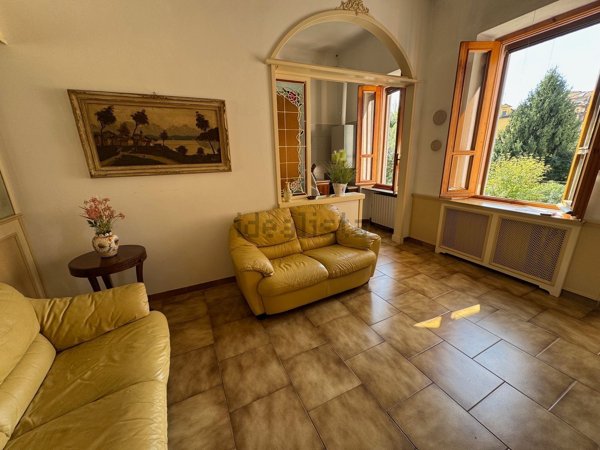 appartamento in vendita a Pavia in zona Centro Città