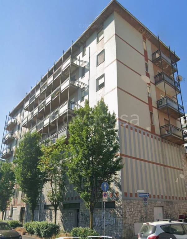 appartamento in vendita a Pavia in zona Centro Città
