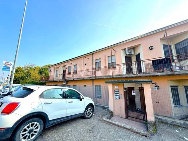 appartamento in vendita a Pavia in zona Policlinico