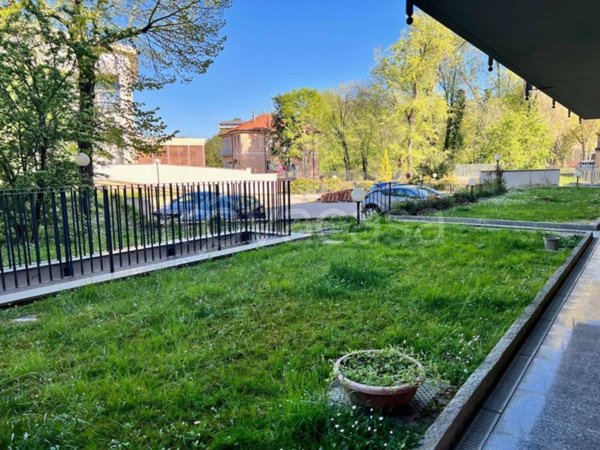 appartamento in vendita a Pavia in zona Stazione