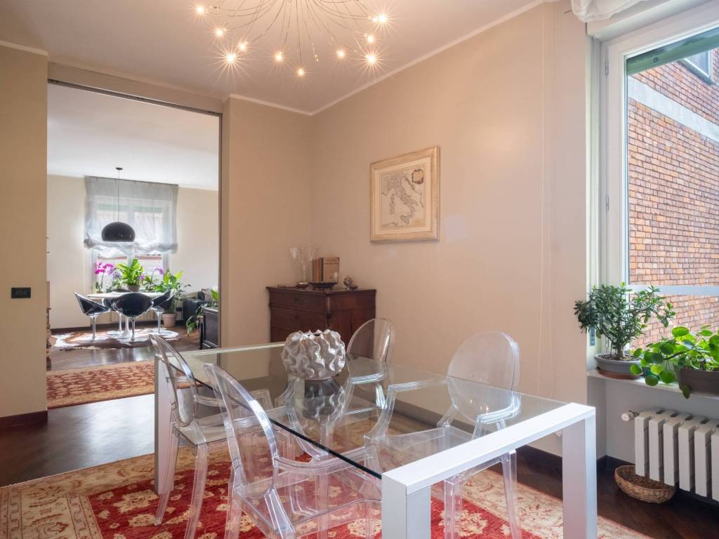 appartamento in vendita a Pavia in zona Centro Città