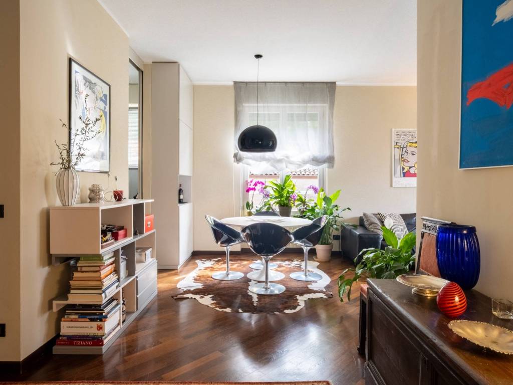 appartamento in vendita a Pavia in zona Centro Città
