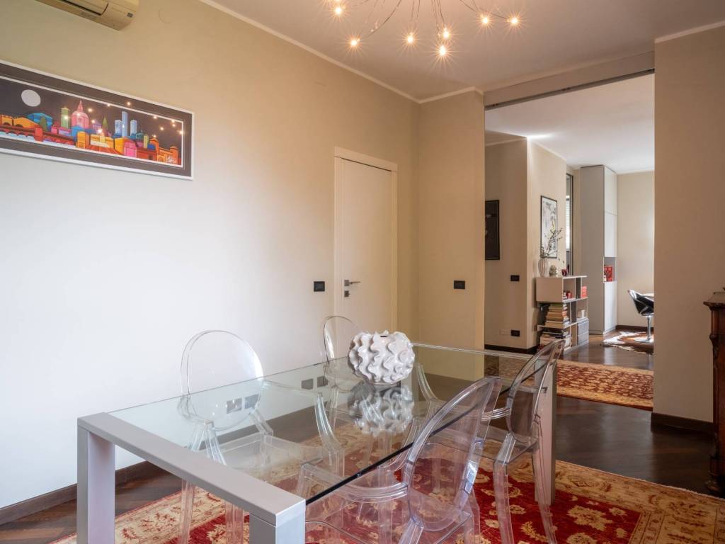 appartamento in vendita a Pavia in zona Centro Città