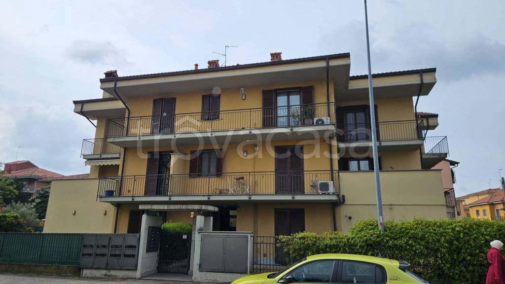 appartamento in vendita a Pavia in zona Viale Cremona