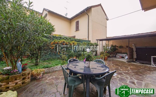 quadrivano in vendita a Pavia in zona Borgo Ticino