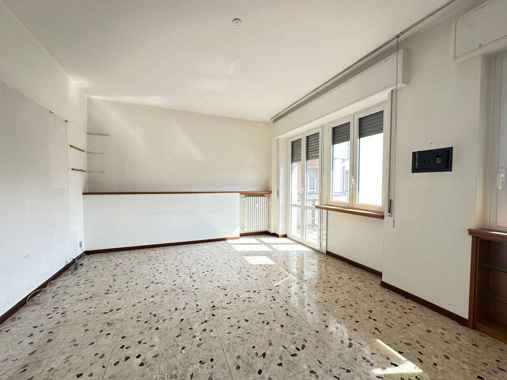 appartamento in vendita a Pavia in zona Centro Città