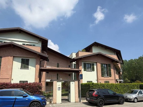 appartamento in vendita a Pavia in zona Città Giardino