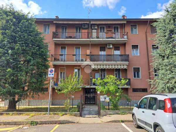 appartamento in vendita a Pavia in zona Vallone