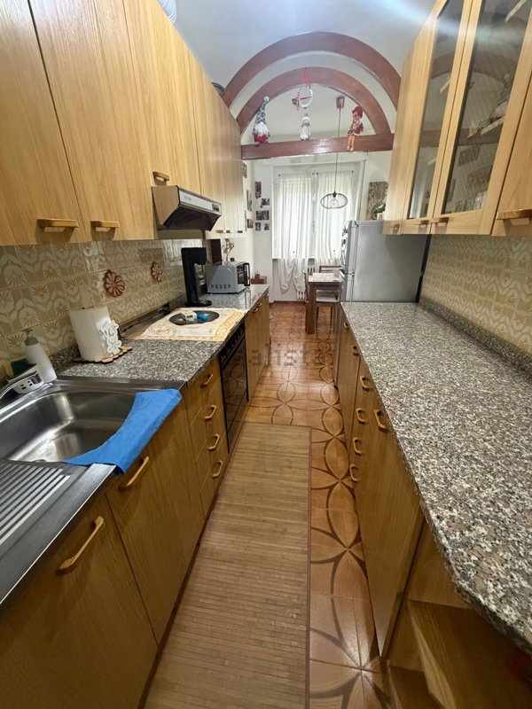 appartamento in vendita a Pavia in zona Vallone