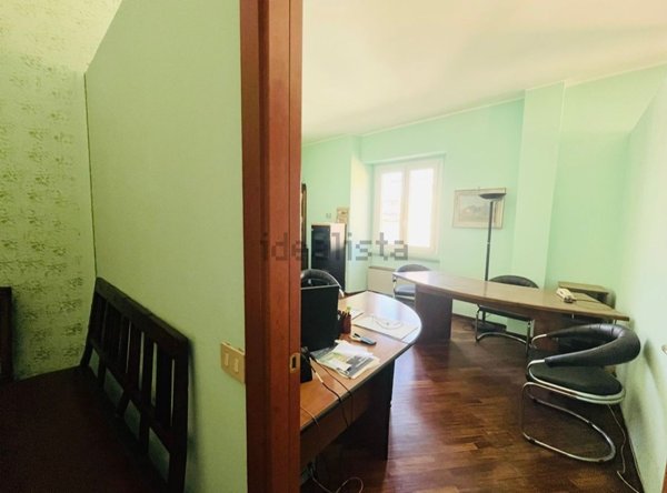 appartamento in vendita a Pavia in zona Centro Città