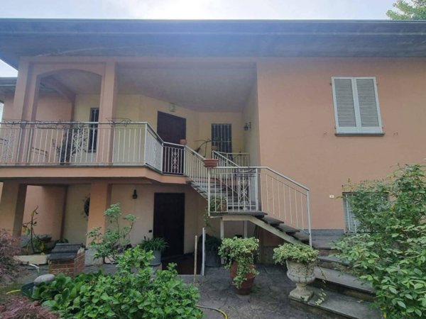casa indipendente in vendita a Pavia in zona Campo Coni