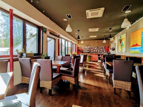 casa indipendente in vendita a Pavia in zona Borgo Ticino