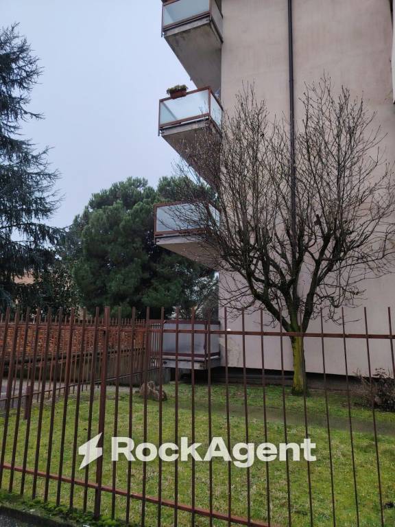appartamento in vendita a Pavia in zona Viale Cremona