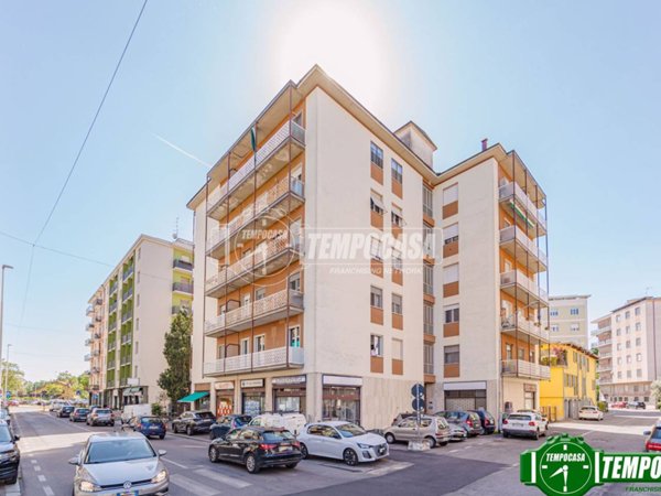 appartamento in vendita a Pavia in zona Centro Città