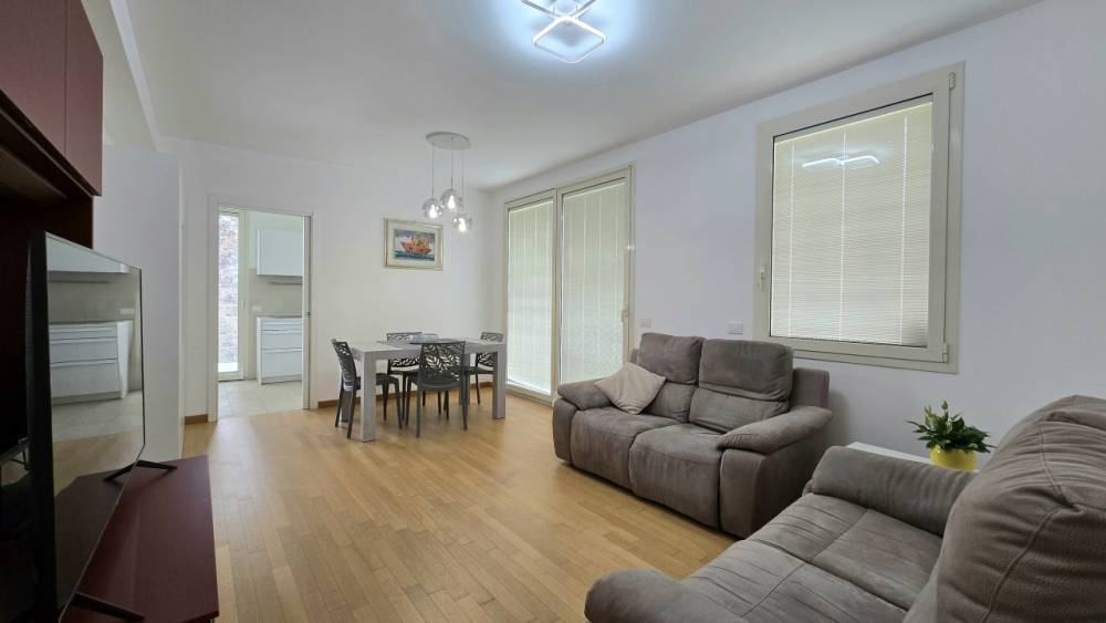 appartamento in vendita a Pavia in zona Centro Città