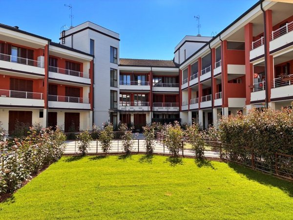 appartamento in vendita a Pavia in zona Centro Città