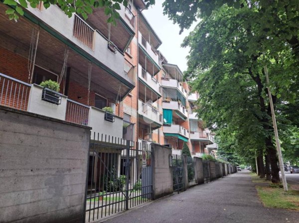 appartamento in vendita a Pavia in zona Campari