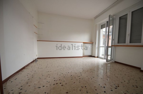 appartamento in vendita a Pavia in zona Stazione