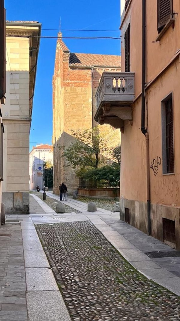 appartamento in vendita a Pavia in zona Centro Città