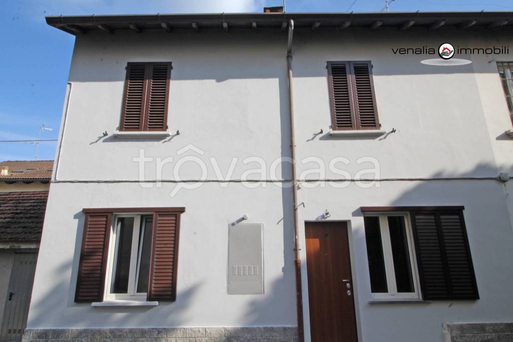 casa indipendente in vendita a Pavia in zona Viale Cremona