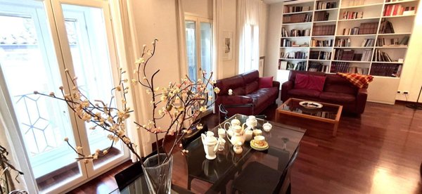 appartamento in vendita a Pavia in zona Centro Città
