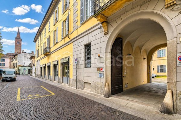 appartamento in vendita a Pavia in zona Centro Città