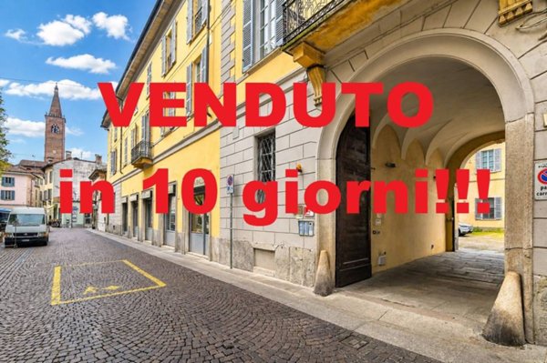 appartamento in vendita a Pavia in zona Centro Città