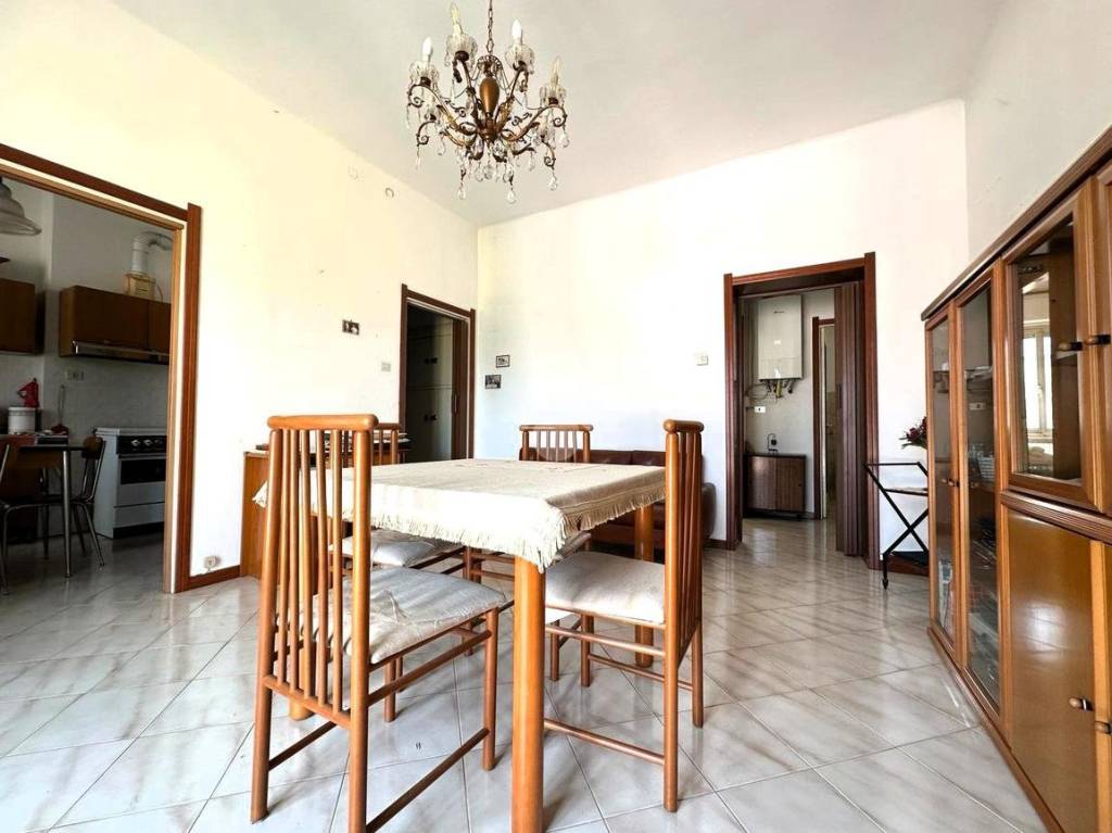 appartamento in vendita a Pavia in zona Città Giardino