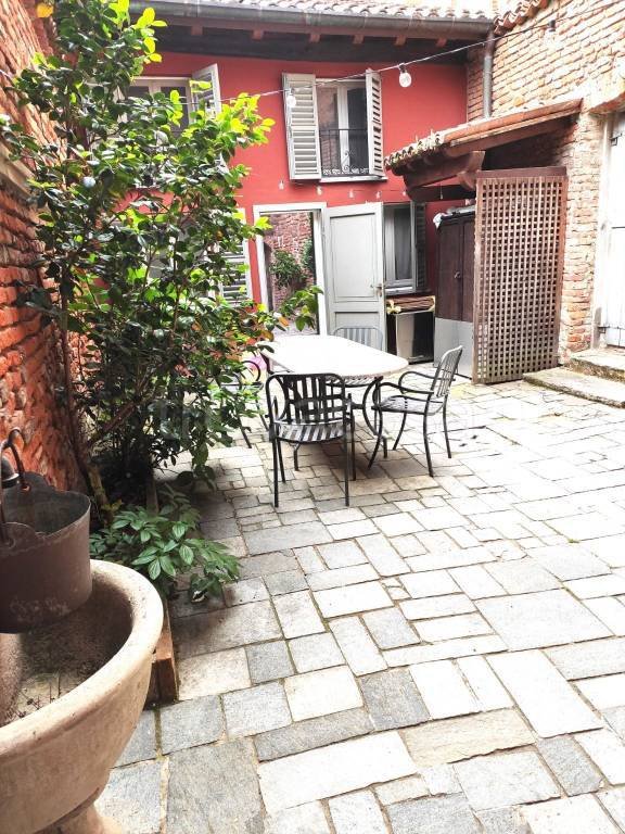 casa indipendente in vendita a Pavia in zona Centro Città
