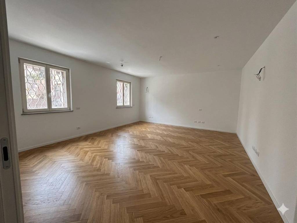 appartamento in vendita a Pavia in zona Centro Città