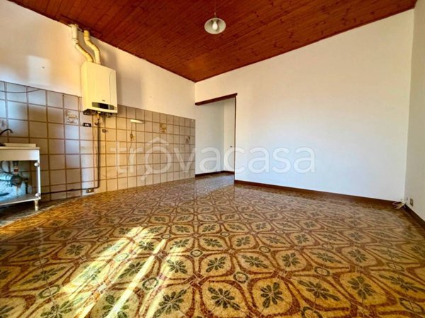 appartamento in vendita a Pavia in zona Borgo Ticino