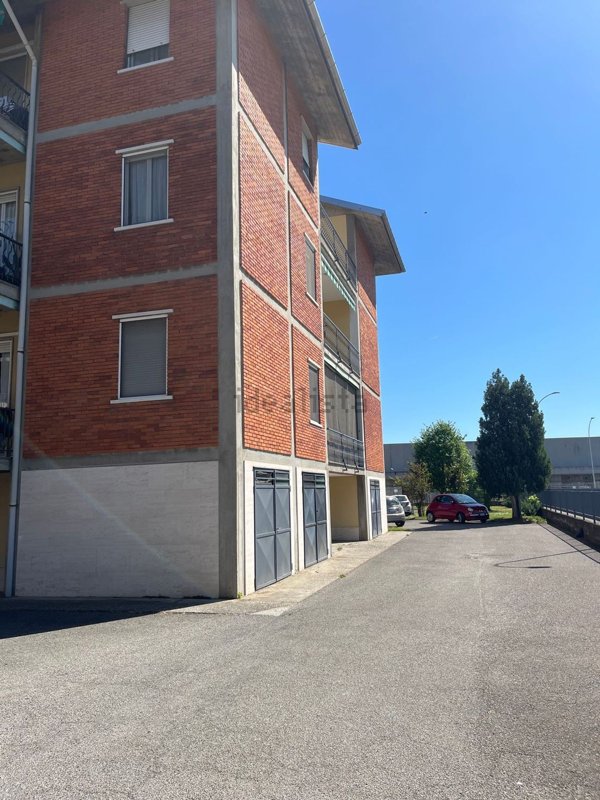 appartamento in vendita a Pavia in zona Città Giardino