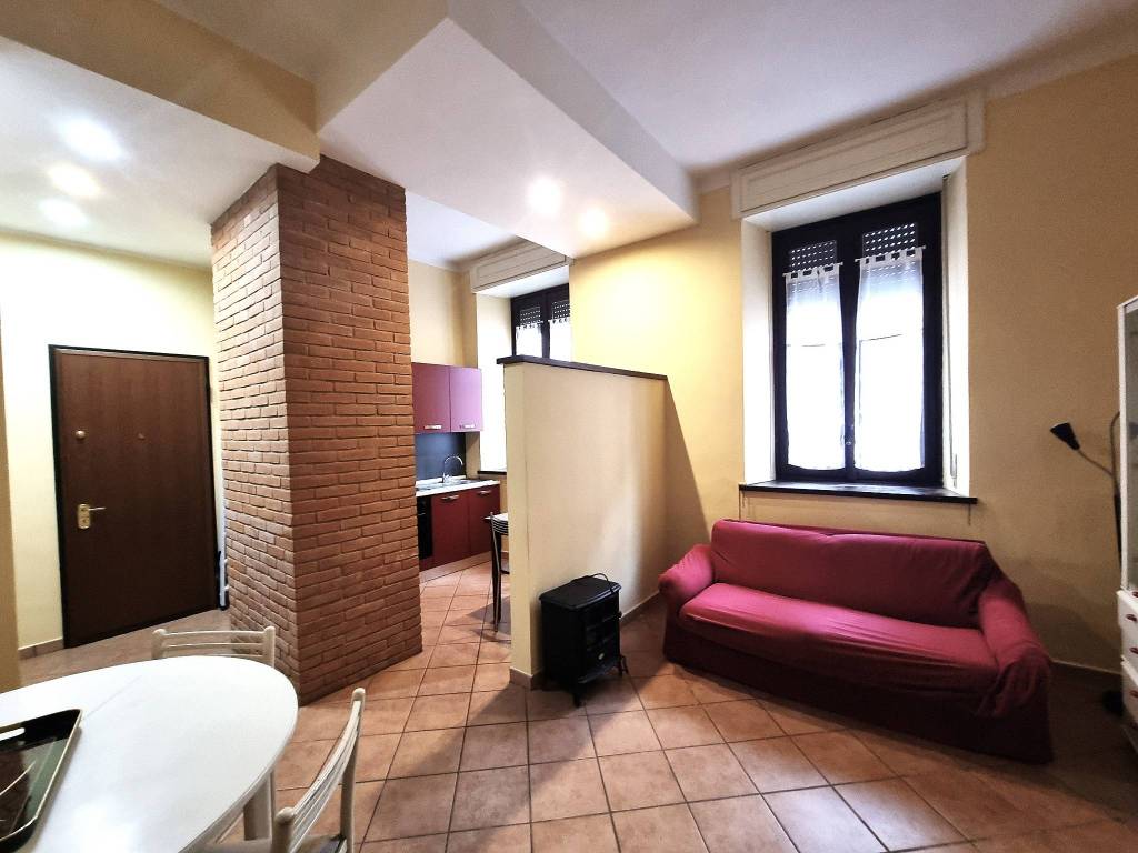 appartamento in vendita a Pavia in zona Centro Città