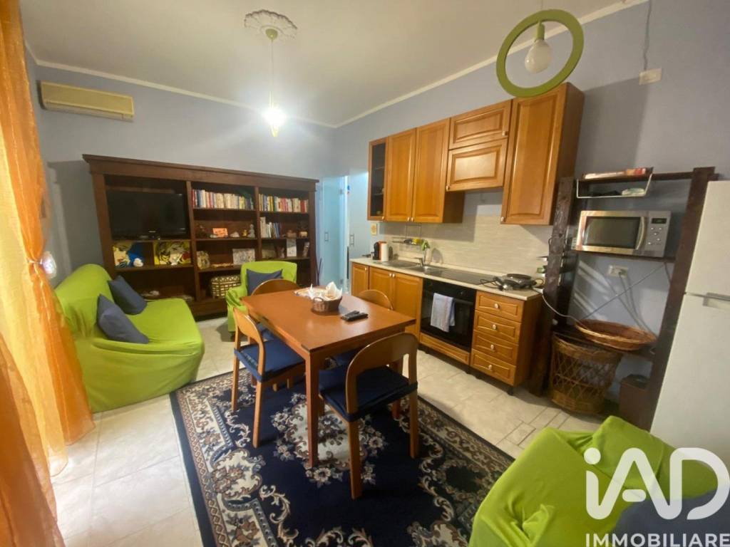 appartamento in vendita a Pavia in zona Borgo Ticino