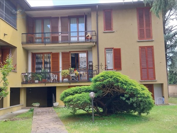 appartamento in vendita a Pavia in zona Casa sul Fiume