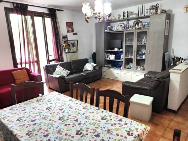 appartamento in vendita a Pavia in zona Vallone