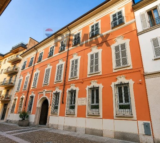 appartamento in vendita a Pavia in zona Centro Città